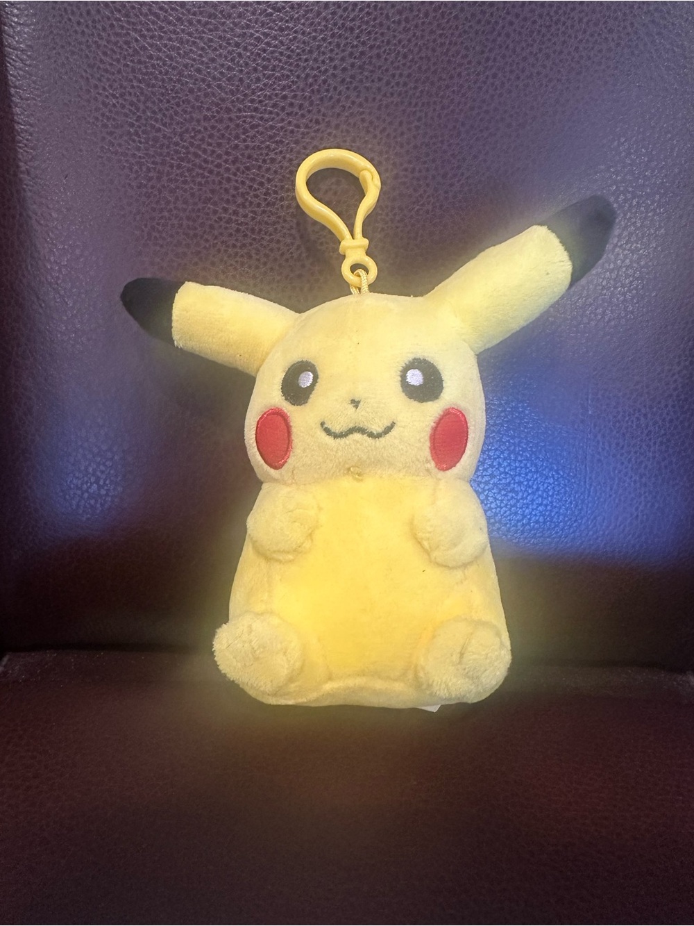 Vintage Official Nintendo Pikachu Pokémon plushie keychain